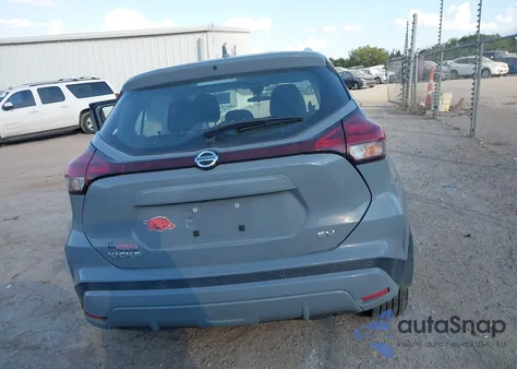 2021 Nissan Kicks Sv Xtronic Cvt z USA, uszkodzony, nr VIN 3N1CP5CV3ML498669